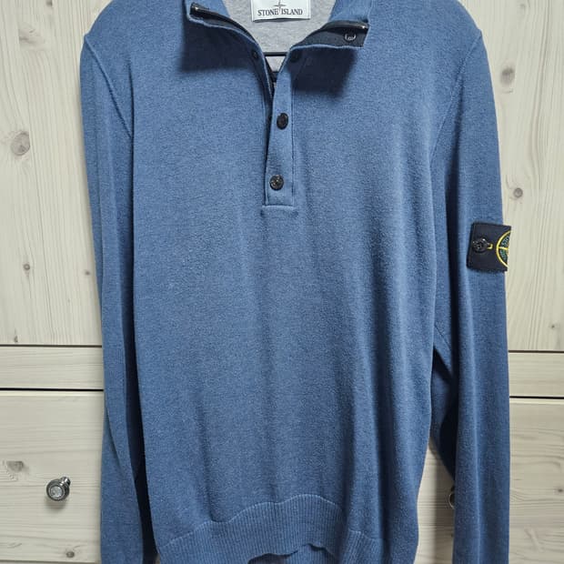 스톤아일랜드 반집업 니트