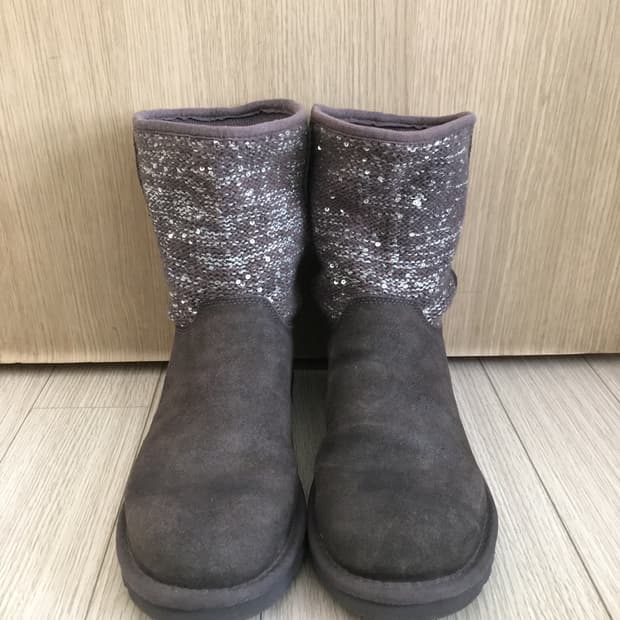 Ugg spangle boots
