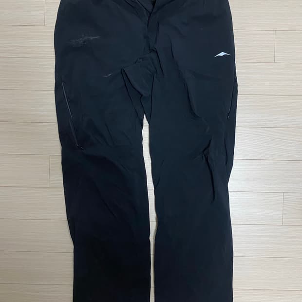 고요웨어 벤틸레이션 커브드 팬츠