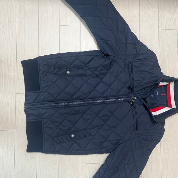 타미 힐피거 경량패딩