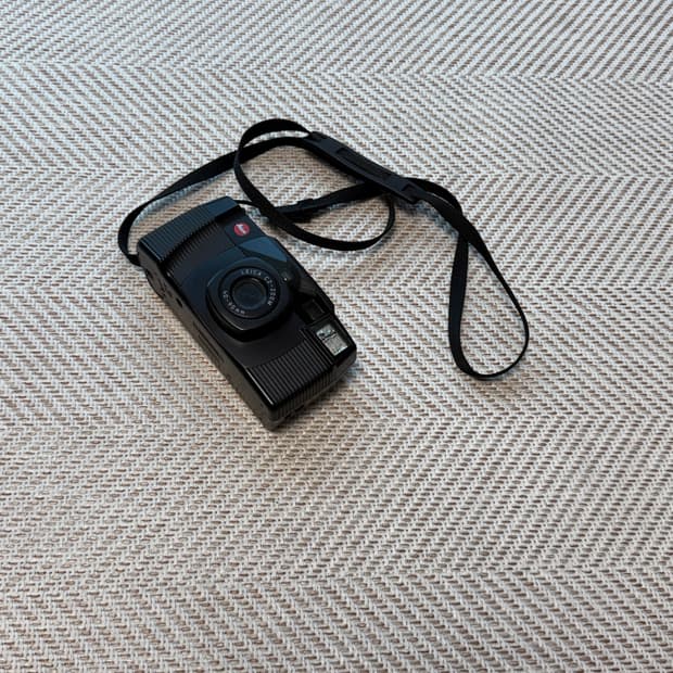 라이카 c2 zoom (카메라+케이스+스트랩+영문설명서+배터리)