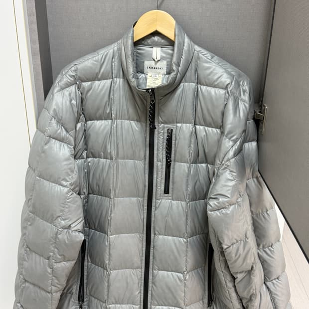 [L] 카키스 Khakis 경량 패딩 캠퍼 다운 라이트그레이 실버