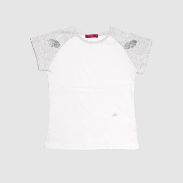 인앤양인하모니 wing T-shirt