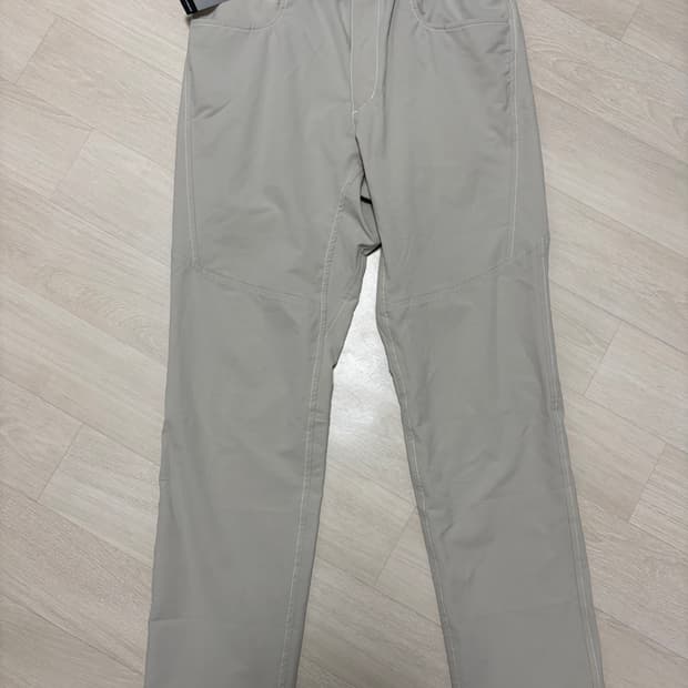 And wander 앤드원더 드라이 스트레치 팬츠 3