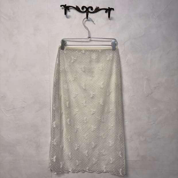 Ivory ribbon dot mesh lace layering sk