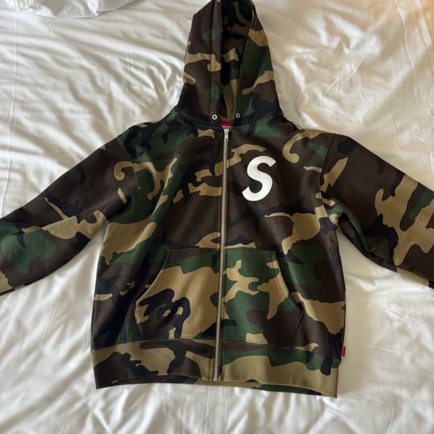 슈프림 카모 후드집업