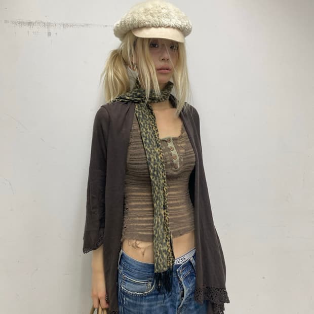 .2000s Jpn Street Mood White Fur Cap