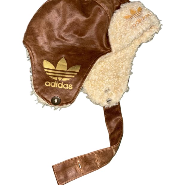 아디다스 트루퍼햇