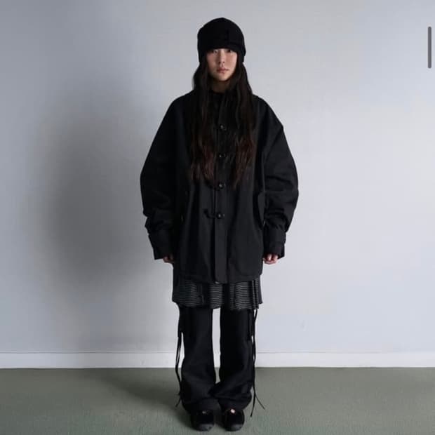 시오서울 스너그 밀리터리 후드자켓 (black)