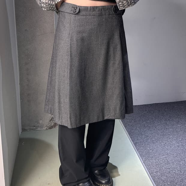 side buttons midi skirt