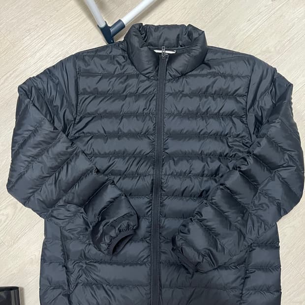 언더아머 경량 다운