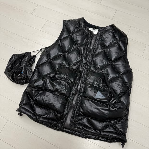 앤드원더 퍼텍스 베스트 앤드원더 조끼 XL 사이즈  상태감 9.8/10 