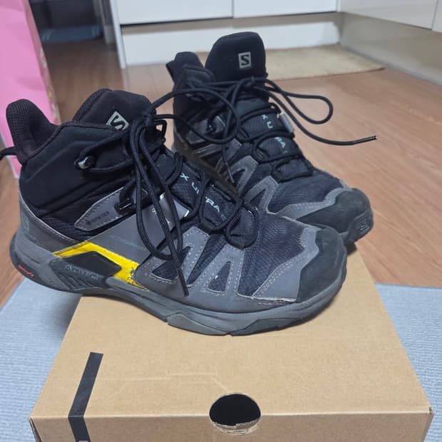 살로몬 등산화 x 울트라4 mid wide gtx 265mm