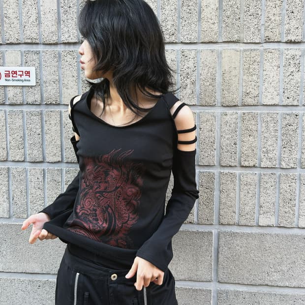 큐티 플래쉬 오리엔탈 오프숄더 롱 슬리브