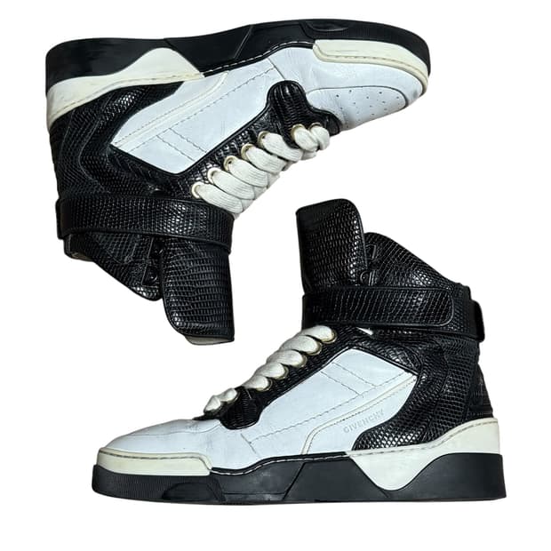 지방시 타이슨 스니커즈 40.5