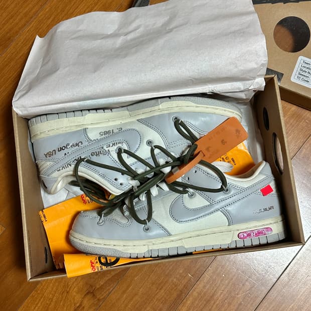 오프화이트 덩크 Lot22 - 230mm