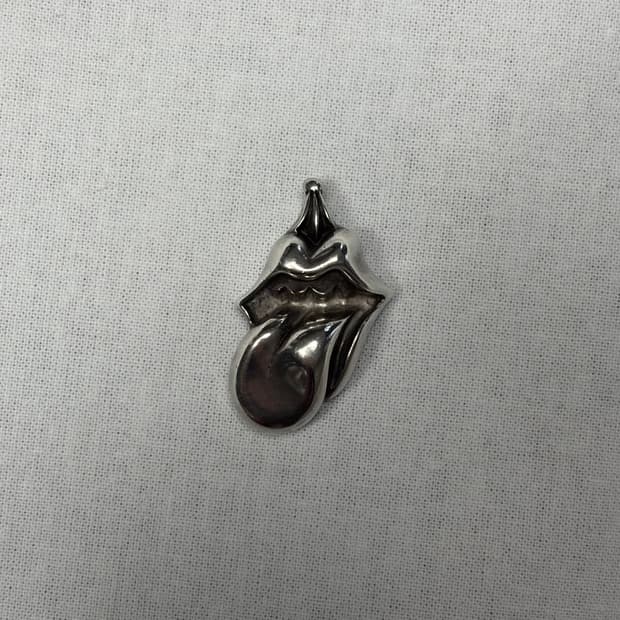 크롬하츠 립앤텅 L&T 펜던트