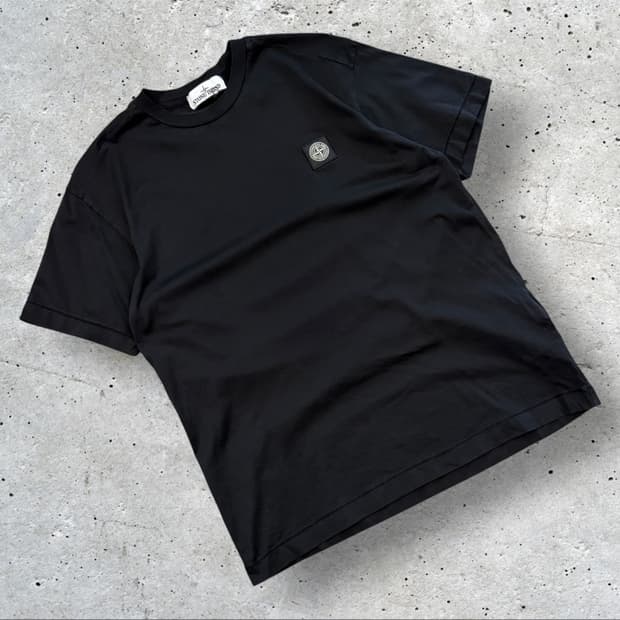 [L] 20ss 스톤아일랜드 블랙 반팔 티셔츠 C765