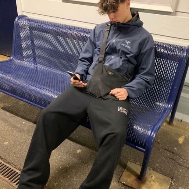 폴로 카라티 구해요 