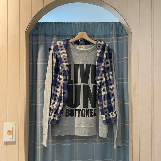 리바이스 맨투맨