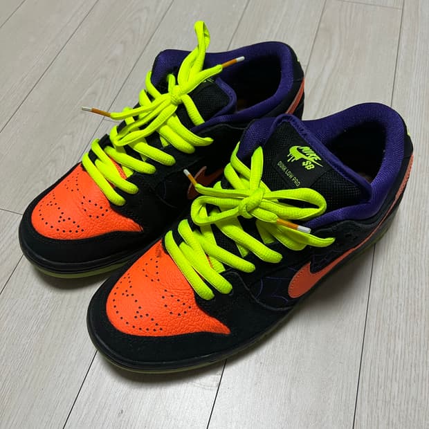 나이키 SB 덩크 로우 프로 할로윈 블랙 오렌지 260사이즈