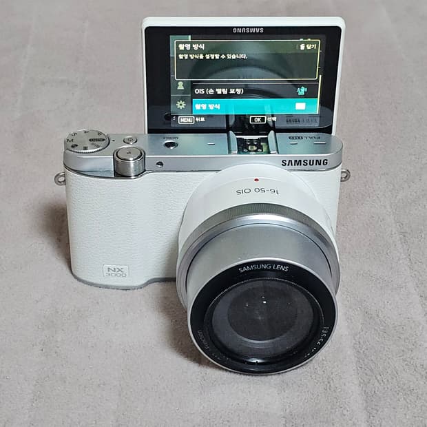 삼성 NX3000 미러리스 카메라