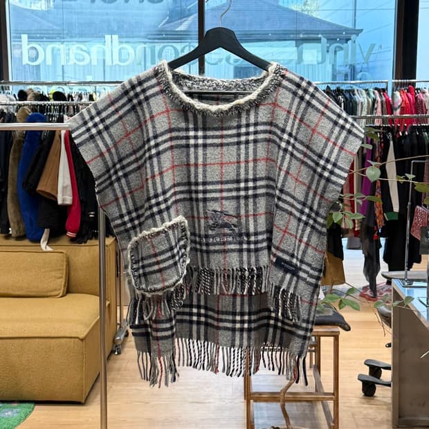 버버리 그레이 노바체크 울 케이프 