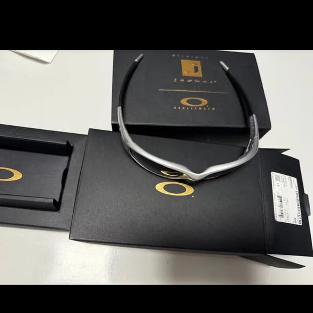 오클리 muzm straight jacket 새상품