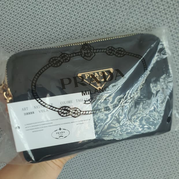 프라다파우치 프라다가방 새상품 정품