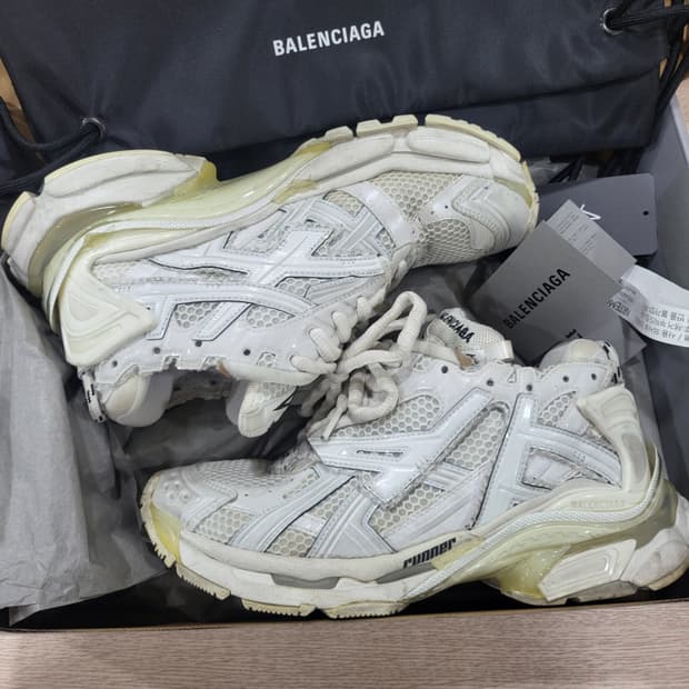 발렌시아가 러너 스니커즈 화이트 40