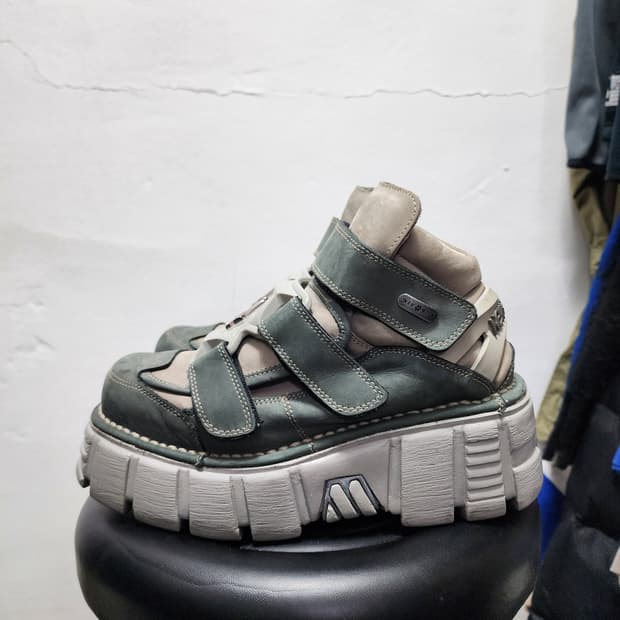 뉴락 new rock 락큰롤 타워 플랫폼 하이탑