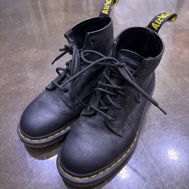 닥터마틴 101 6홀 블랙 워커 부츠 260