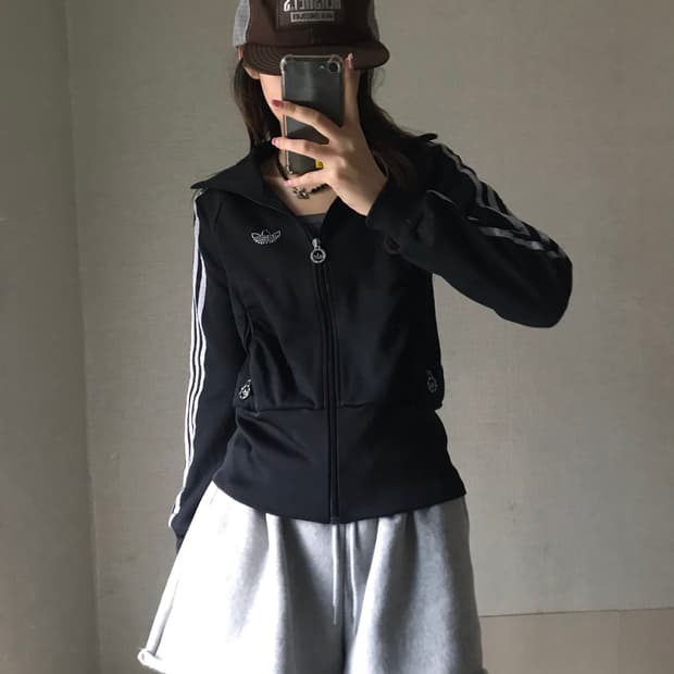 아디다스 블랙 실버 큐빅 져지