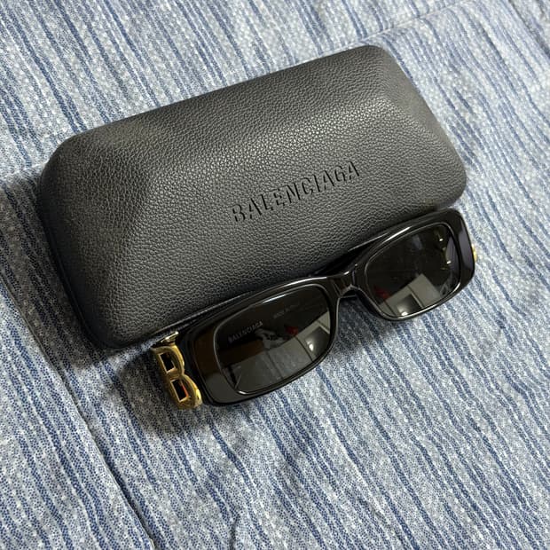 (OS) 발렌시아가 렉 탱글 선글라스 블랙