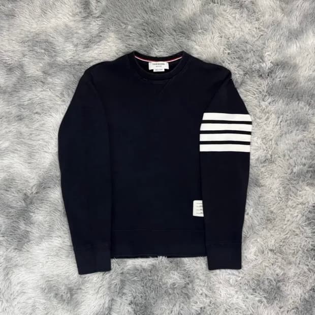 톰브라운 맨투맨 3사이즈