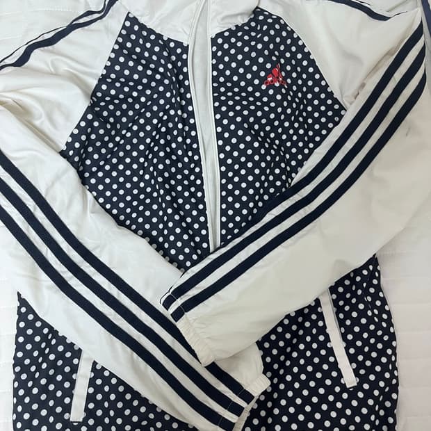 아디다스 도트 바람막이 s