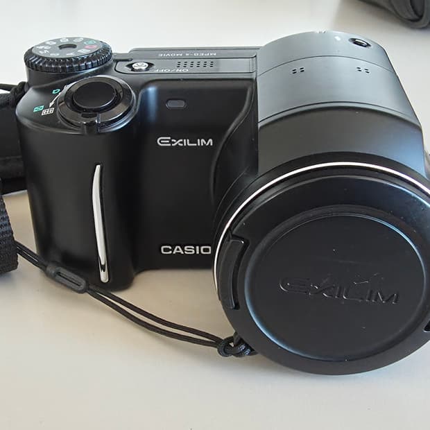 카시오 익슬림 EX-P505 빈티지 디지털카메라