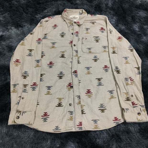 투티/A10 HOLLISTER 노르딕 긴팔 베이지 패턴 셔츠