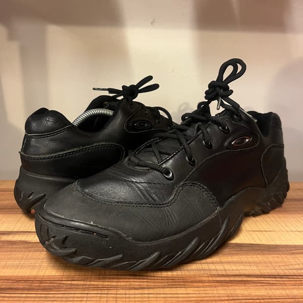 오클리 어썰트 레더 슈즈