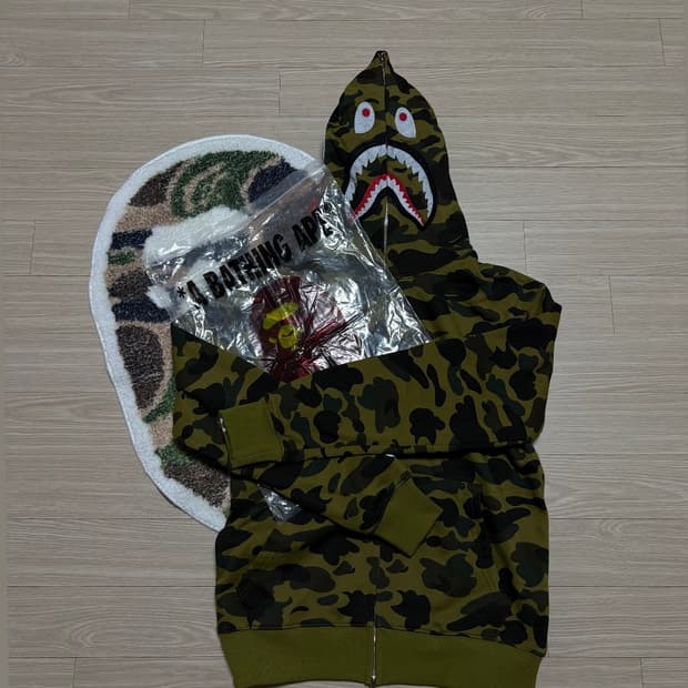 베이프 샤크 후드집업 M