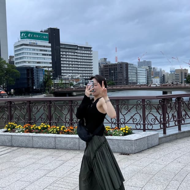 더일마 새터데이프릴스커트 카키