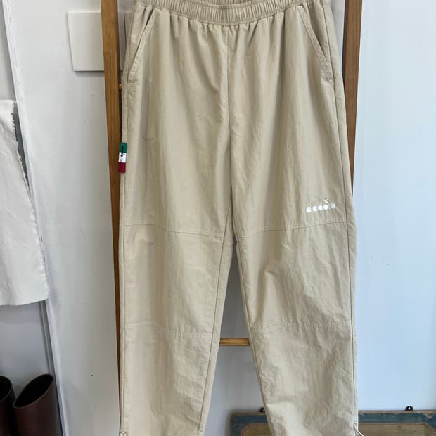 디아도라 베이지 조거팬츠