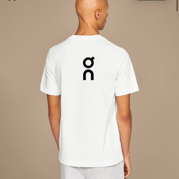 온러닝 클럽 T 반팔 티셔츠 화이트 XXL 2XL