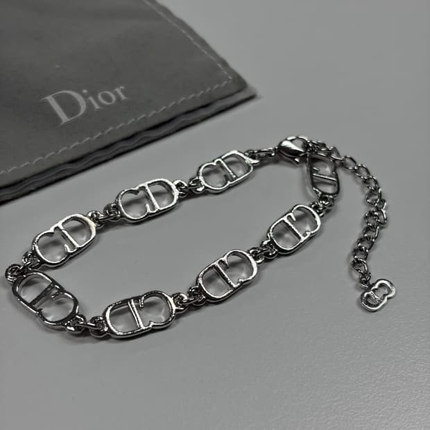 디올 CD 팔찌