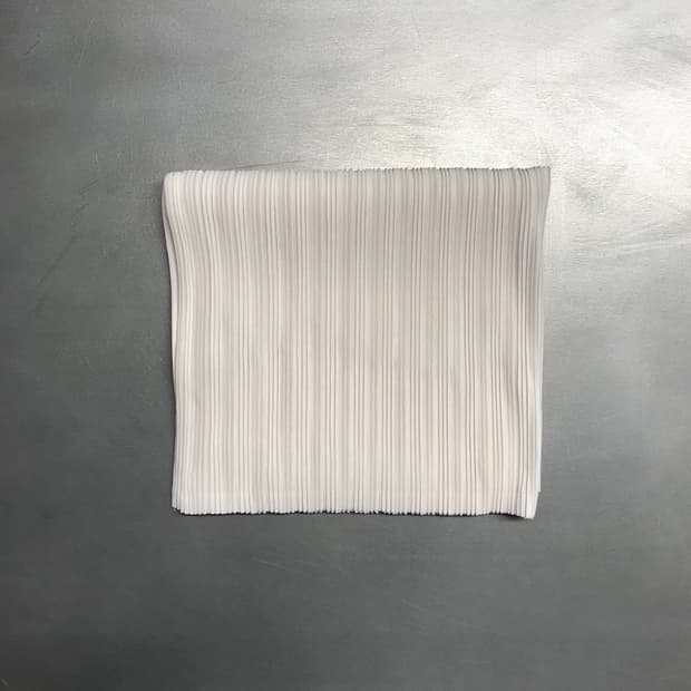 이세이 미야케 플리츠 플리즈 넥워머