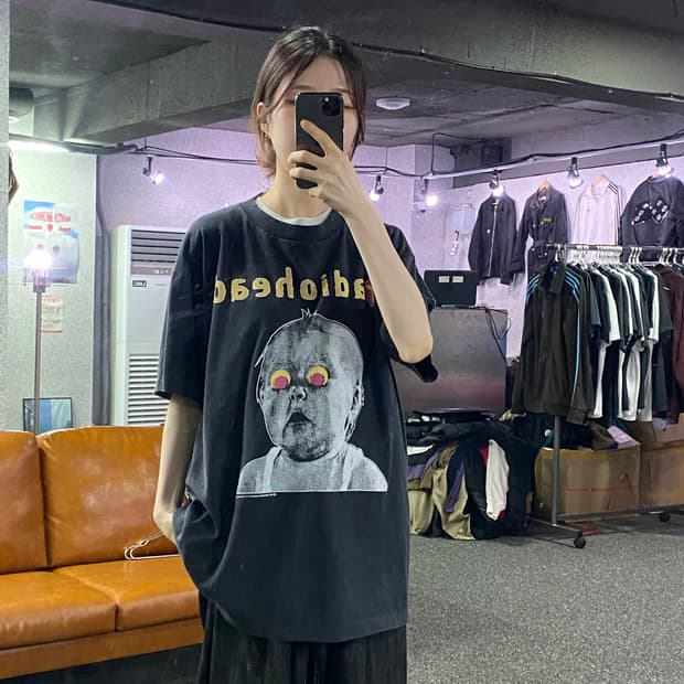 라디오헤드 파블로 허니투어 반팔티 B2076
