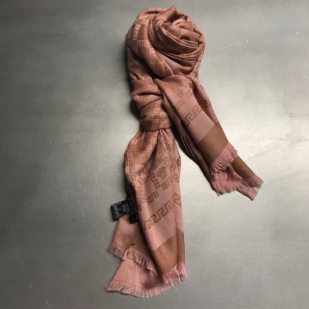 베르사체 실크 스카프