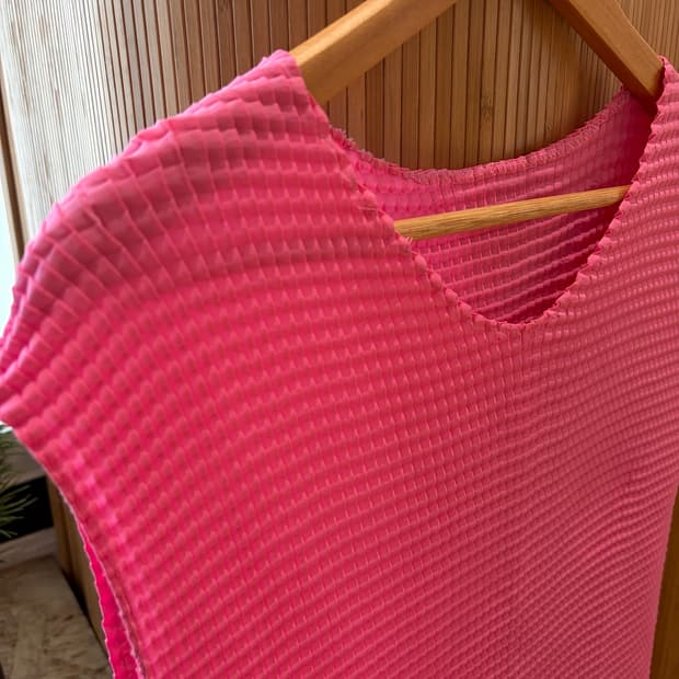 Poly Texture Sleeveless