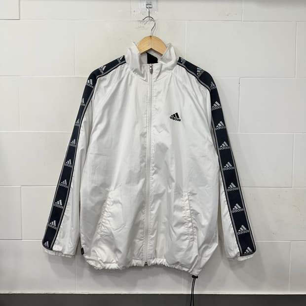 아디다스 사이드라인 로고 바람막이