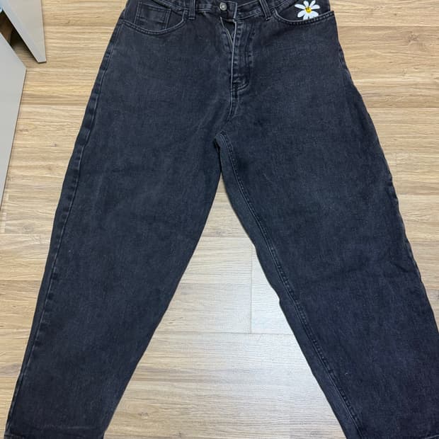 라브로스 데이지진 블랙 M